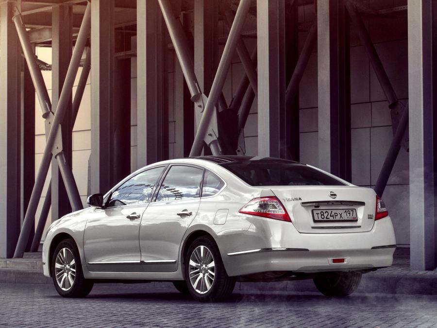  Nissan Teana 2011 года  (фото 8 из 10)